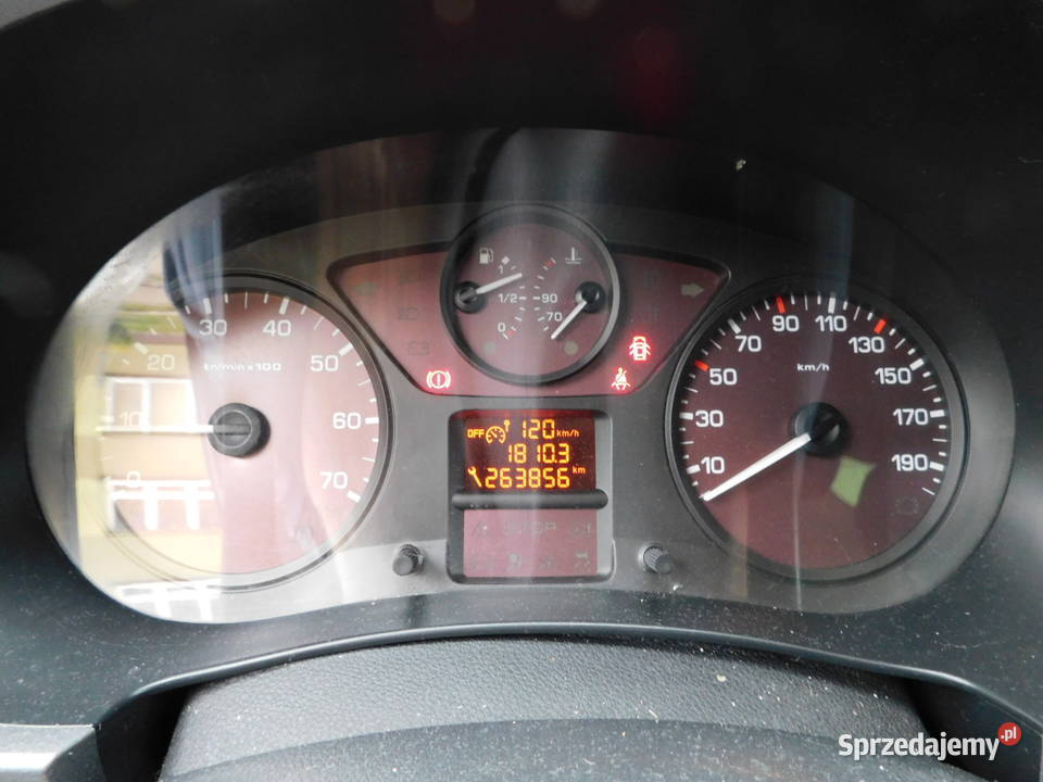 Syndyk sprzeda Citroen Berlingo z 2011r Pisz sprzedam