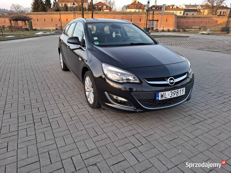 Opel Astra Cosmo 2015 14 Turbo 140 serwis ASO manualna Zamość