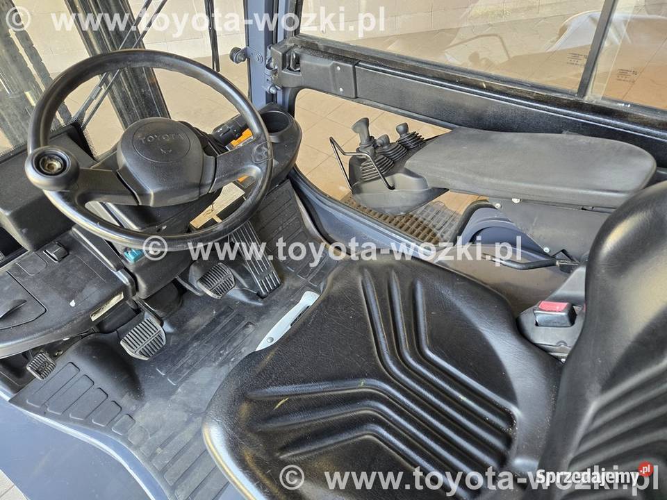 Wózek Widłowy TOYOTA 8FG25 Kabina wolny skok regulowane widły Wózki widłowe Mysłowice