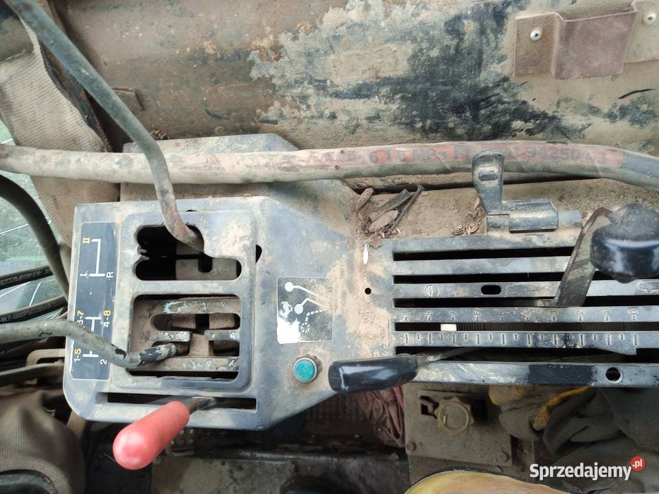 Ciągnik John Deere 2140