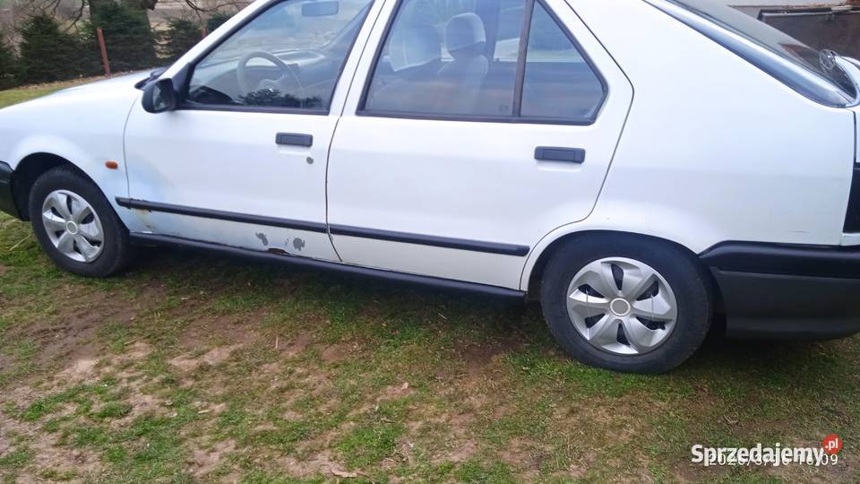 Renault 19 hatchback 19D wolnossący silnik F8Q Olszyny sprzedam