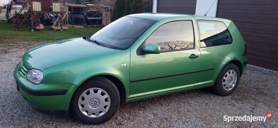 Vw Golf IV klimatyzacja Golf Żerzuszyce sprzedam