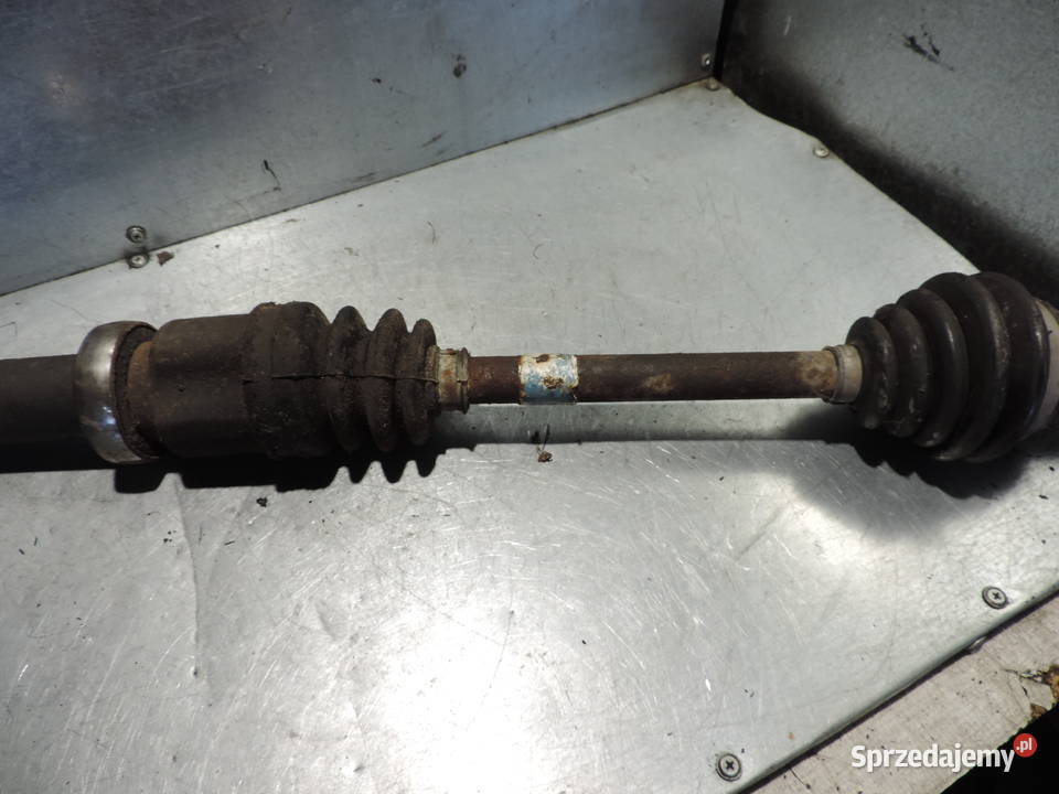 PÓŁOŚ PRAWA FORD FIESTA MK6 14 TDCI