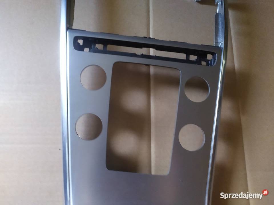 Volvo xc60 lift dekor ramka dekory 2017r Rok produkcji 2017 Ksawerów