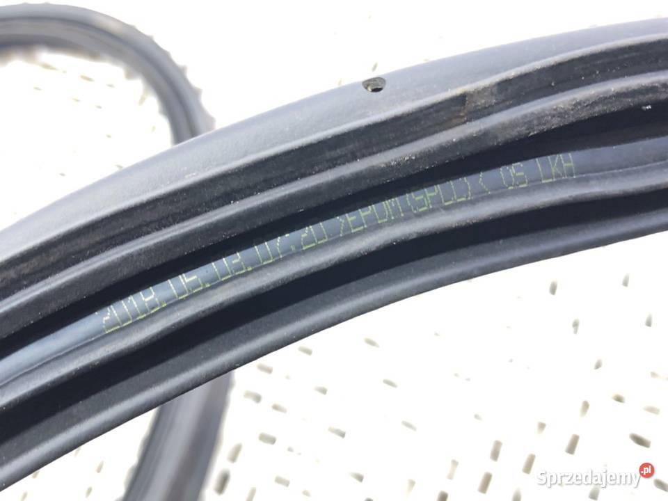 USZCZELKA KLAPY BAGAŻNIKA HYUNDAI KONA Crossover podkarpackie sprzedam