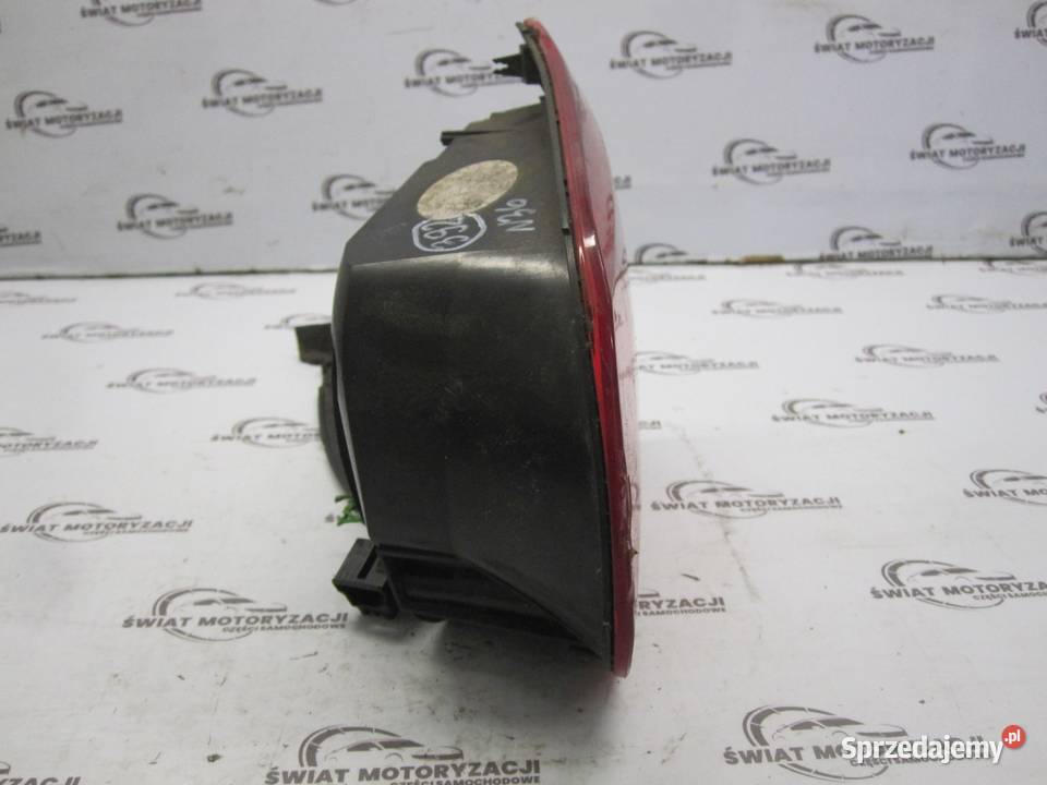 GOLF VI 12r lampa prawa tył w klapie 18106202 Kielce