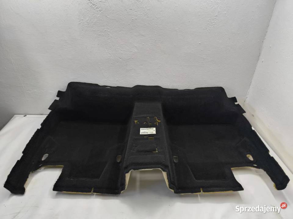 DYWAN WYKŁADZINA PODŁOGA TYŁ BMW E61 wielkopolskie