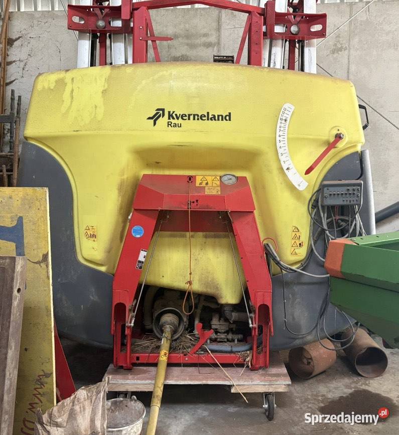 Opryskiwacz kverneland rau iXter B13 1400L świętokrzyskie Łachów
