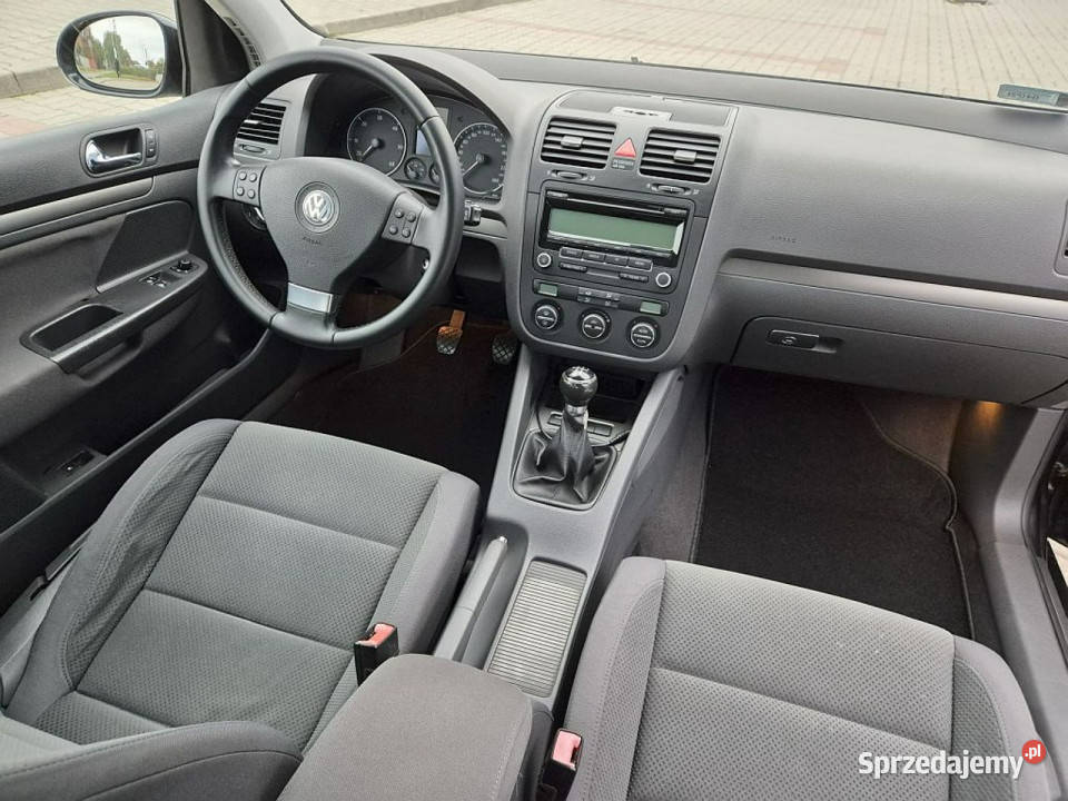 Volkswagen Golf 19 TDI 105 sprawna klima Rok produkcji 2005 Samochody osobowe Warszawa