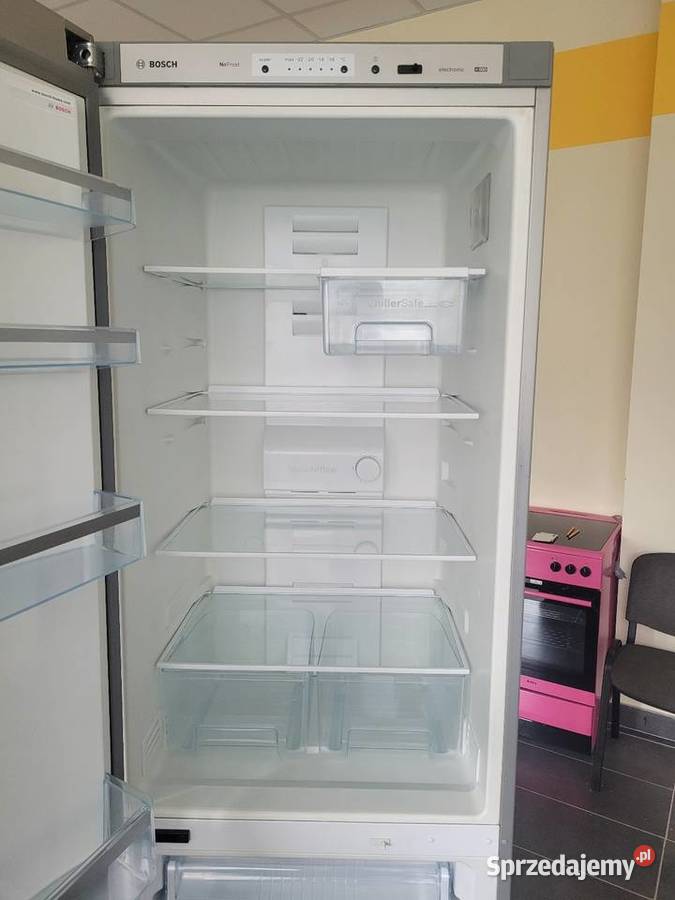 Sprzedam dużą lodówkę firmy Bosch z możliwością Lodówki i zamrażarki Tarnowskie Góry