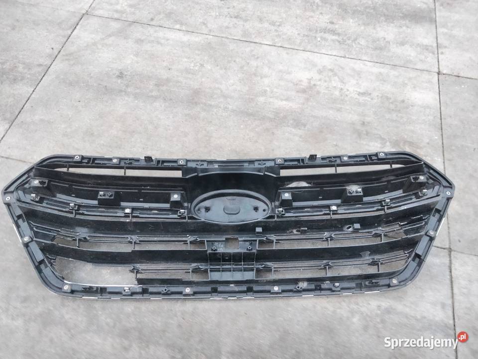 GRILL ATRAPA SUBARU OUTBACK 17 z chromem Karoseria lubelskie