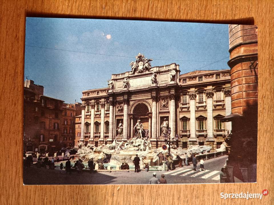 RZYM WIDOK NA BAROKOWĄ FONTANNĘ DI TREVI Piszczac