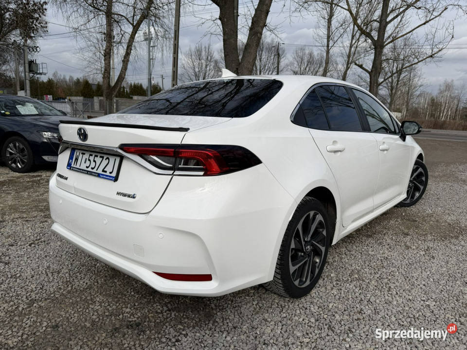 Toyota Corolla 18 HSD 122 Style Salon mazowieckie Otwock Mały