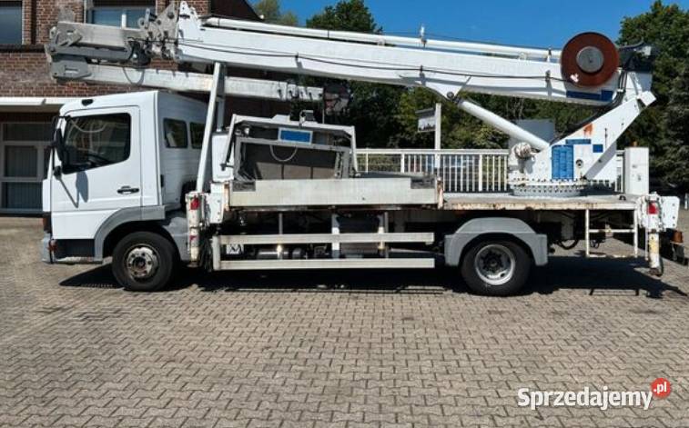 Żuraw dekarski BCKER AK 321200 na SAMOCHODZIE sprzedam