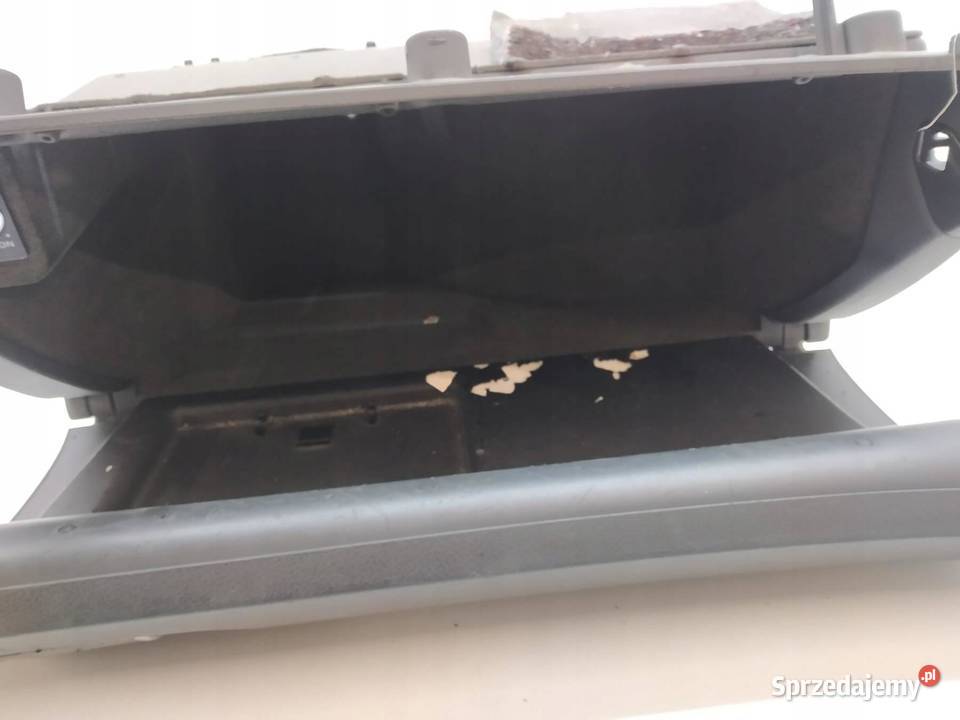 SCHOWEK PRAWY PASAŻERA DESKI Audi A4 II 20002006 Schowki, półki