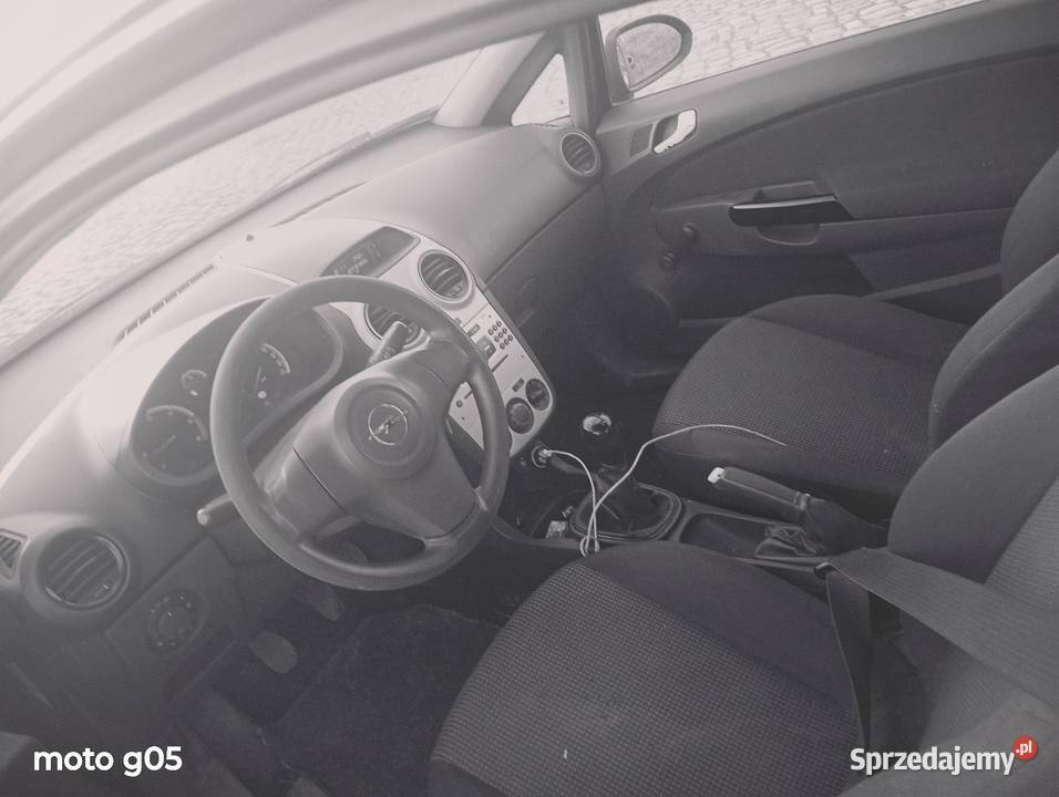 Opel corsa D diesel ekonomia kupiony w polskim salonie Strzelin