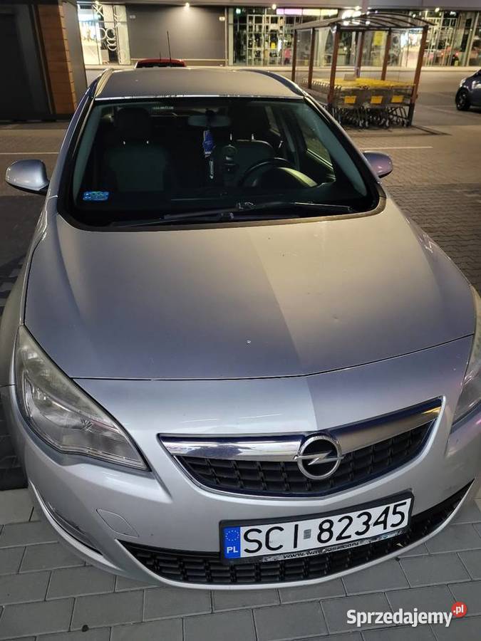 Sprzedam opla Astrę j 2011 17 cdti hak Cieszyn sprzedam