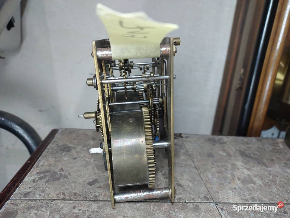 719 Mechanizm starego zegara ściennego HHS
