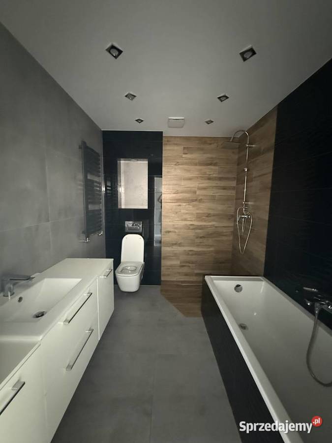 Sprzedam segment 101 m2 poddasze 49 m2 z szeregowa