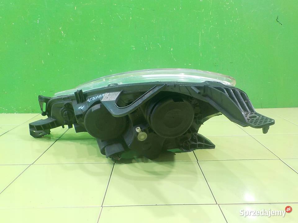 CITROEN C3 II 14 VTI 11r HB 5D lampa prawa przod Suków