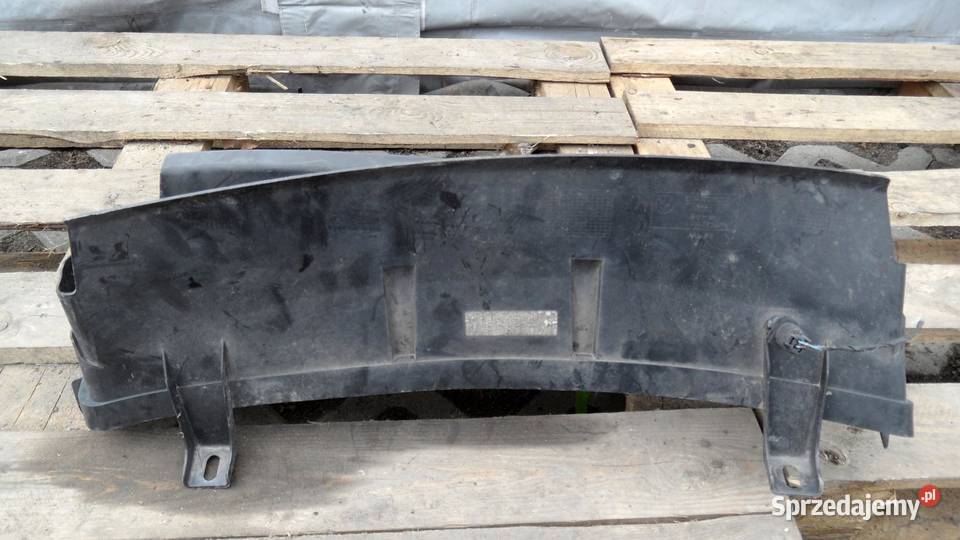 BMW E81 E87 LIFT 20 B 09r kierownica kanał wlot Kierownice powietrza