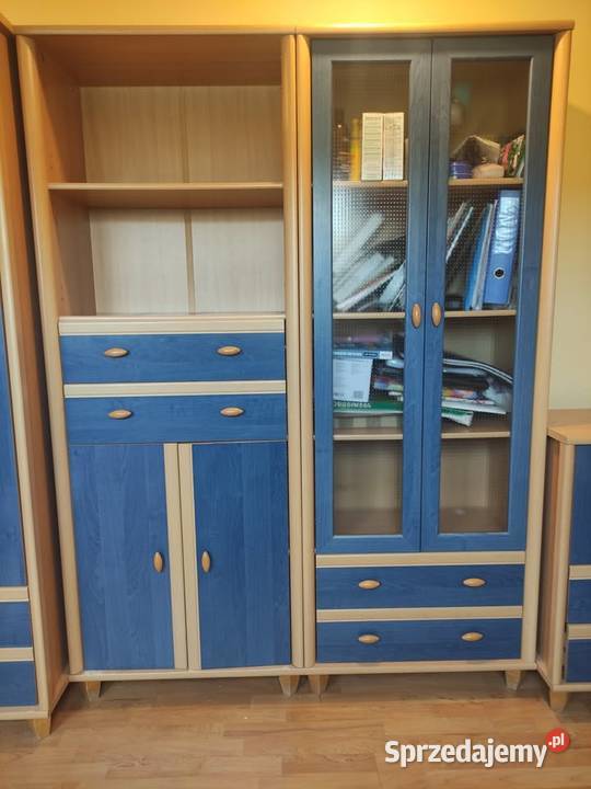 Sprzedam zestaw drewnianych mebli młodzieżowych Nowy Targ sprzedam