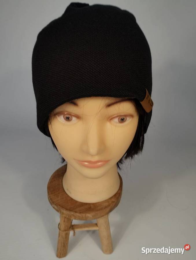 Ciepła czapka z futerkiem uniwersalna Hażlach