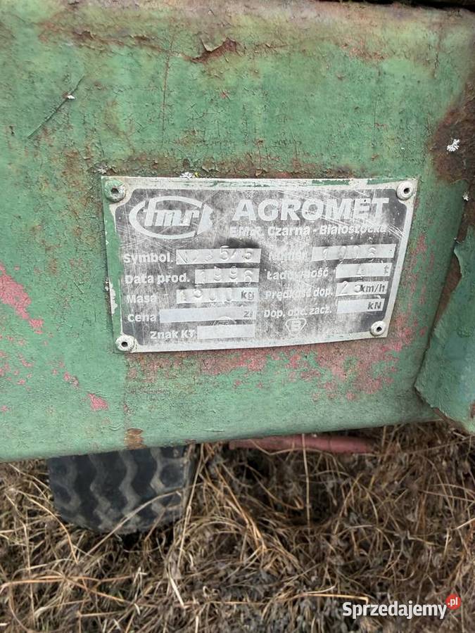 Rozrzutnik Agromet nieuszkodzony Jedwabne