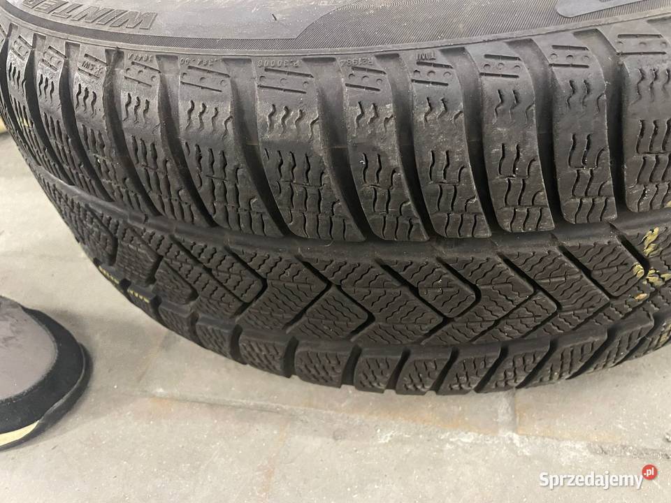 Opony 2454518 Pirelli 2024r Raków