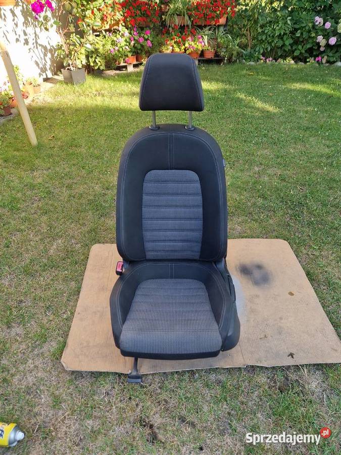 Fotele i boczki Volkswagen Passat CC Lubartów sprzedam