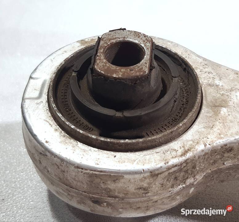 WAHACZ DOLNY PRZEDNI AUDI A4 B7 8E0407155N Mielęcin