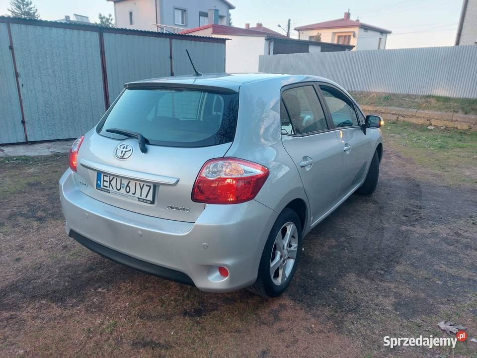 Auris 2010 r Żychlin sprzedam