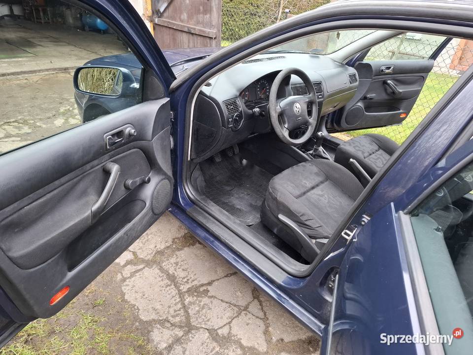 Golf 4 silnik 14 benzyna przebieg 213 Rok produkcji 1999 warmińsko-mazurskie sprzedam