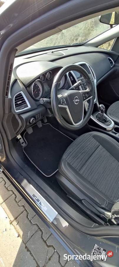 Opel Astra J 16CDTI 136 2014 r Sports Tourer