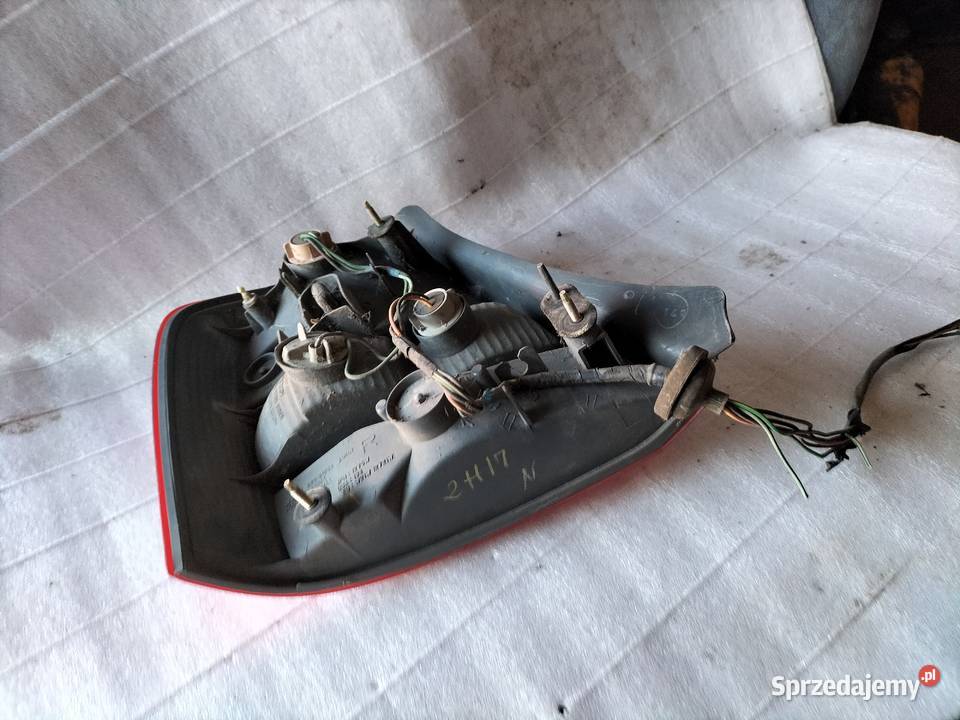Lampa tył prawa Mazda 323f BJ Kamień-Kolonia