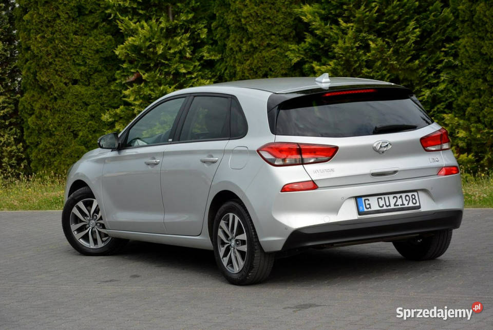 Hyundai i30 Lift Ledy CarPlay Klimatronic Navi srebrny Ostrów Mazowiecka sprzedam