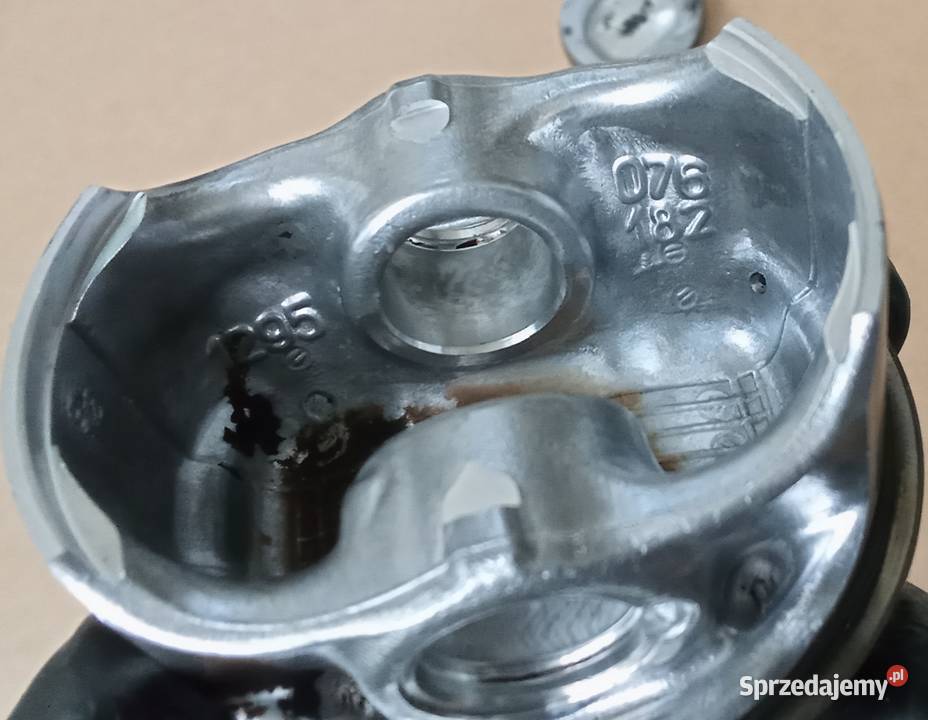 Tłok 076182 14TSI CAX VW Audi Skoda Seat 03CAK osobowe