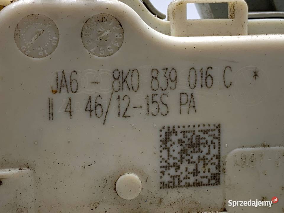 ZAMEK DRZWI PRAWY TYŁ AUDI Q7 4L Hatchback