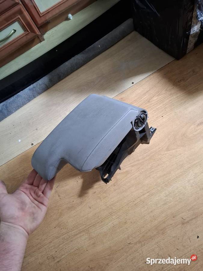 Podłokietnik BMW E46 osobowe śląskie Bronów sprzedam