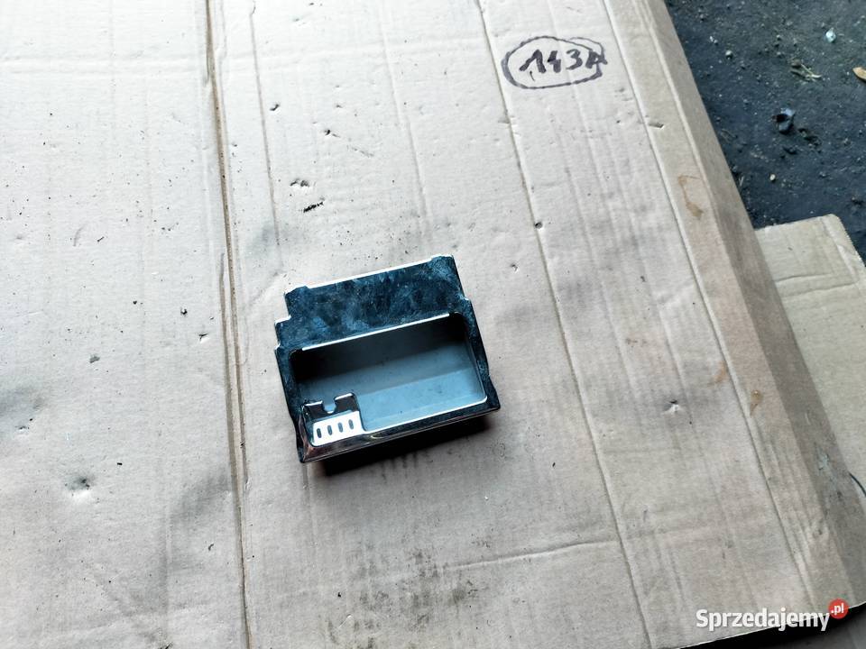 AUDI A6C5 4B0857951 WKŁAD POPIELNICZKI PRZÓD Kamień-Kolonia