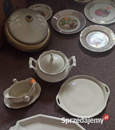 Sosjerka ecru Barokowa forma Bez sygnatury Gdańsk