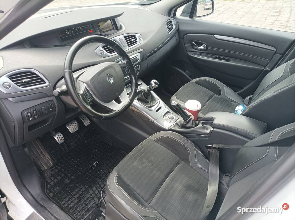 RENAULT SCENIC XMOD CROSS 15 DCI