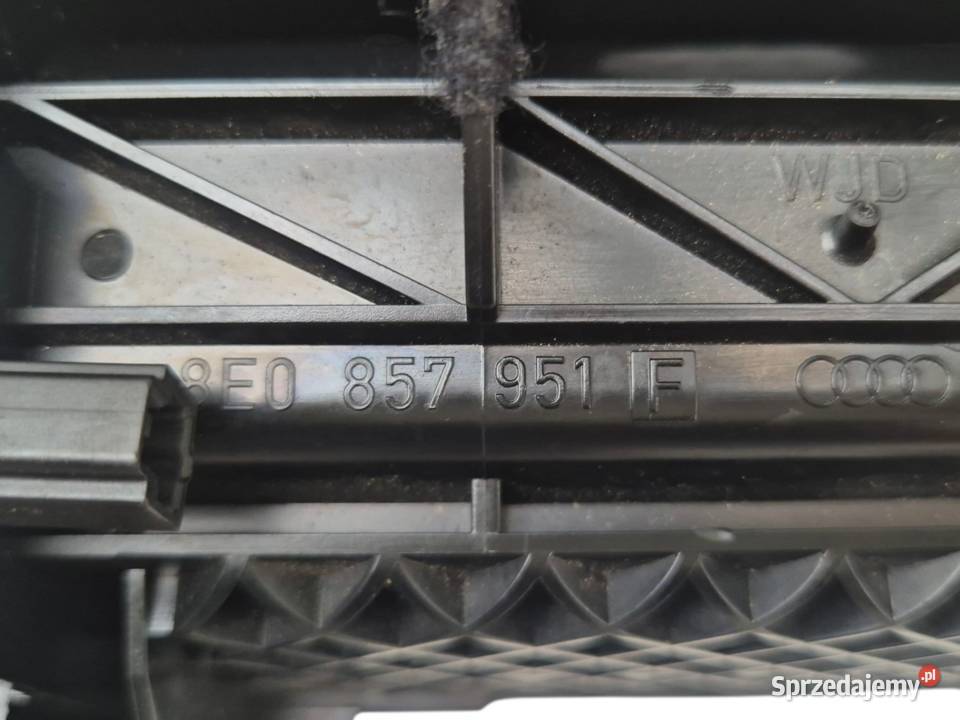 POPIELNICZKA PRZÓD 1 DIN CZARNA SOUL AUDI A4 B6 Działoszyce