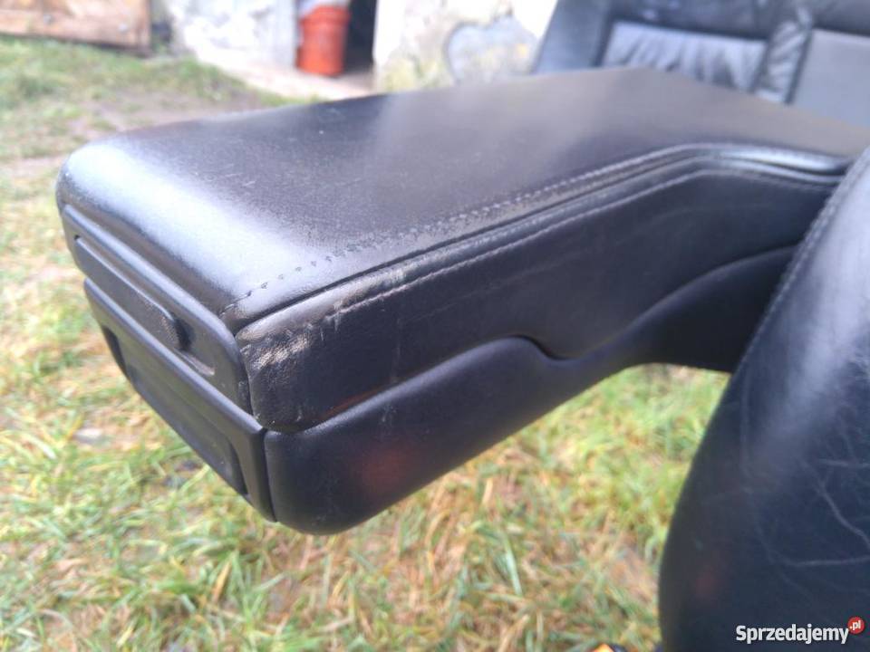 Podłokietnik czarny skóra Audi A6 C4 100 podlaskie sprzedam