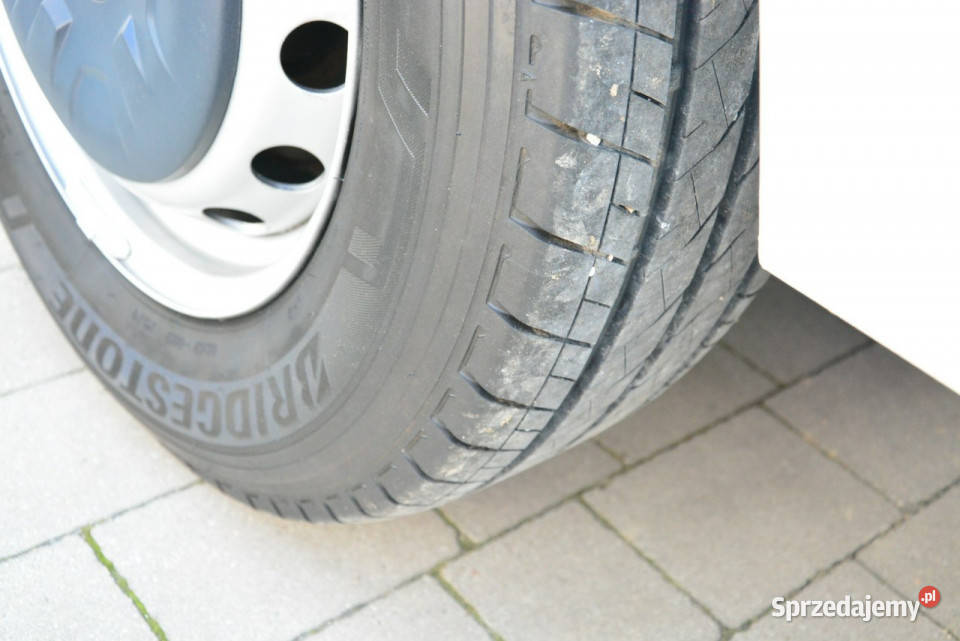 Renault Master średniak 7 osobowy brygadówka 80 diesel