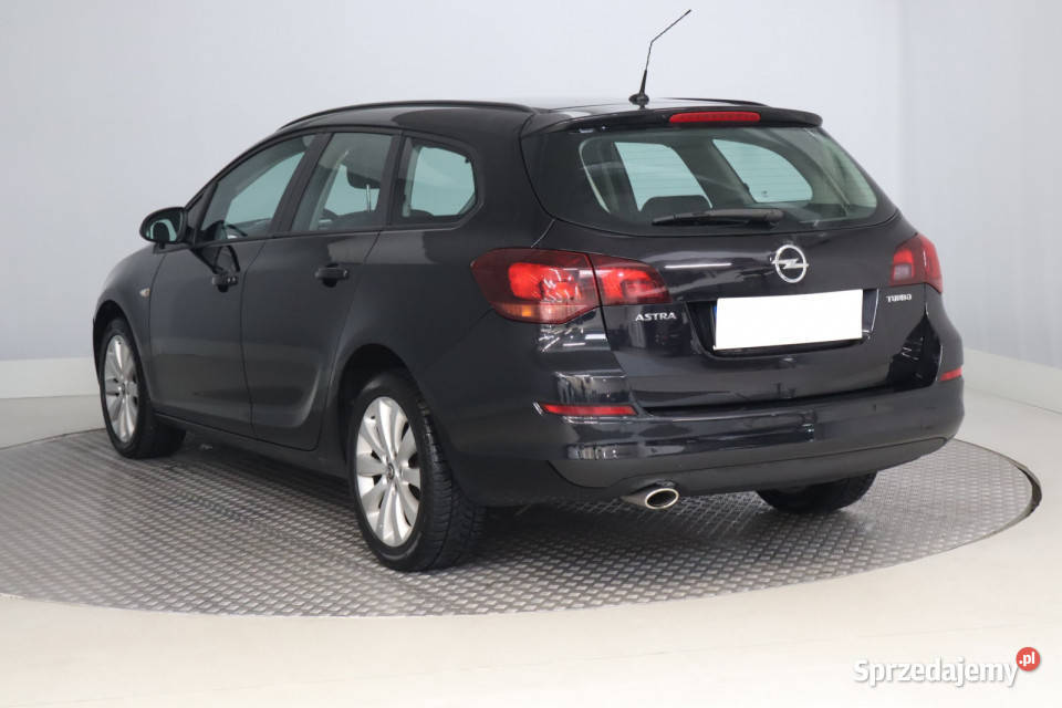 Opel Astra 14 T isofix