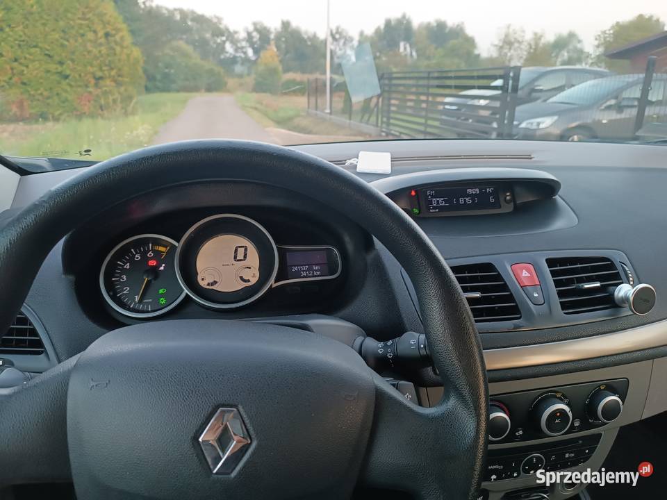 Renault Megane III 2011r 16bg Rok produkcji 2011 Kańczuga