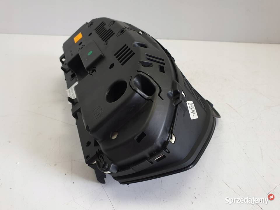 BMW F30 F31 20 D LICZNIK ZEGARY 9277582 oryginał Rudka