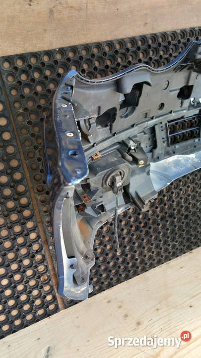MERCEDES W203 LIFT ZDERZAK PRZÓD HALOGEN C345 Zbierkowo sprzedam