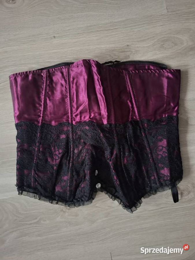 Komplet 7 gorsetów z koronką Rozmiar 42(XL)